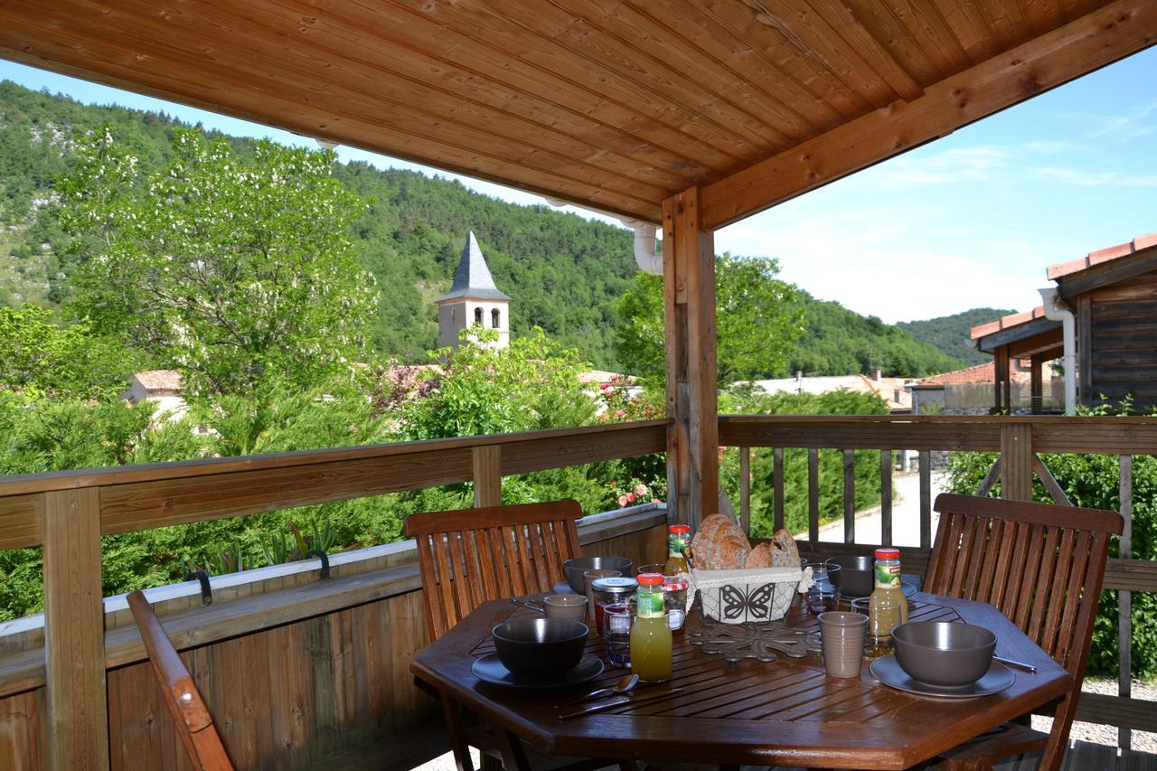 Camping La Mare Aux Fees Hotel Roquefeuil Ngoại thất bức ảnh